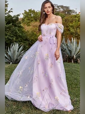 NWOT Lilac Floral Embroidered Tulle Maxi Dress Size 14 On/Off Shoulder Prom